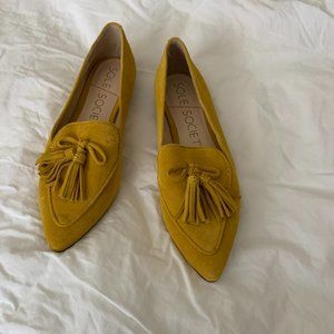 Sole Society Woman's Shoes with Tassels